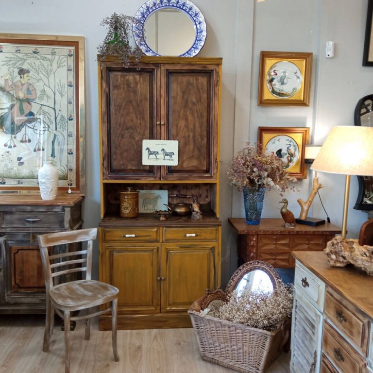 Mueble alacena mostaza