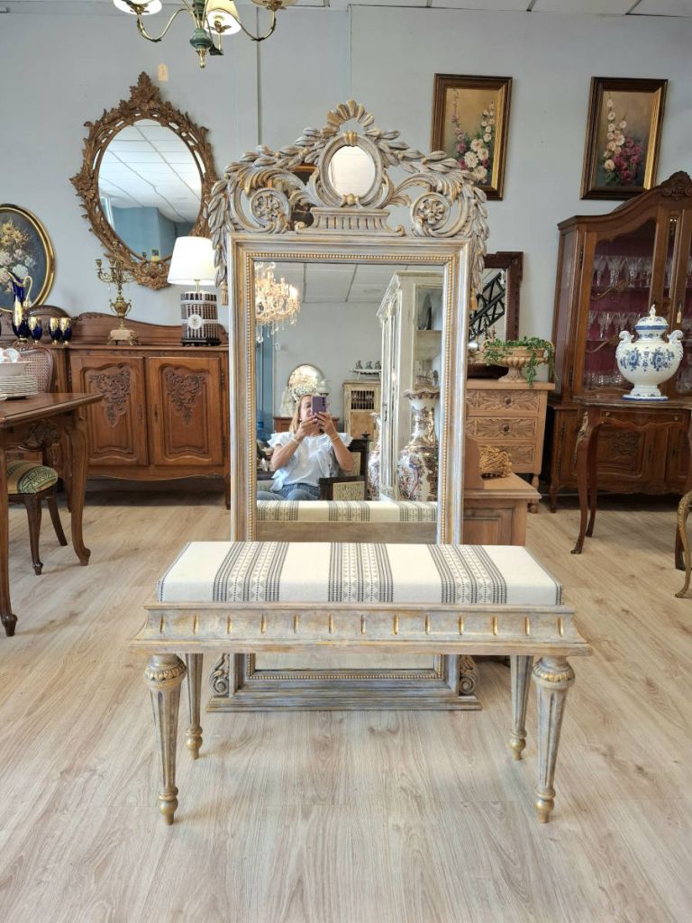 Banqueta cl&aacute;sica de estilo franc&eacute;s