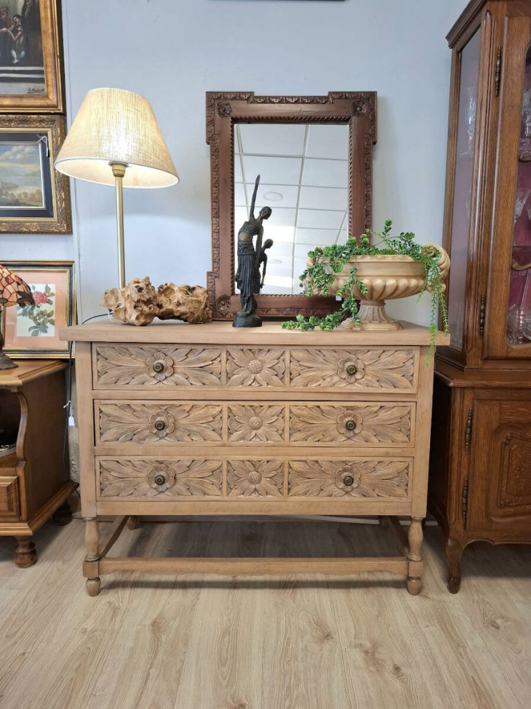 C&oacute;moda en madera lavada 3 cajones