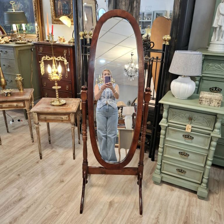Antiguo espejo de pie madera de caoba