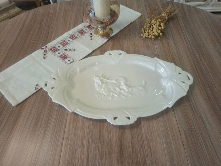 Fuente de carne en relieve de La Cartuja de Sevilla