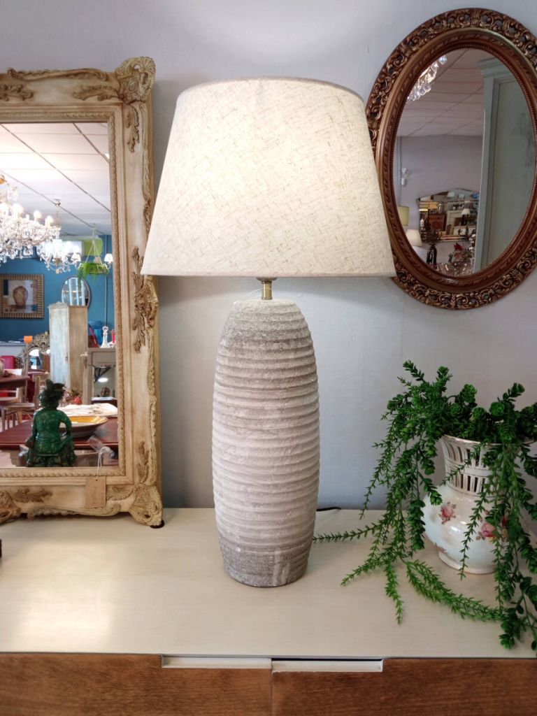 Lámpara sobremesa gris piedra blanco