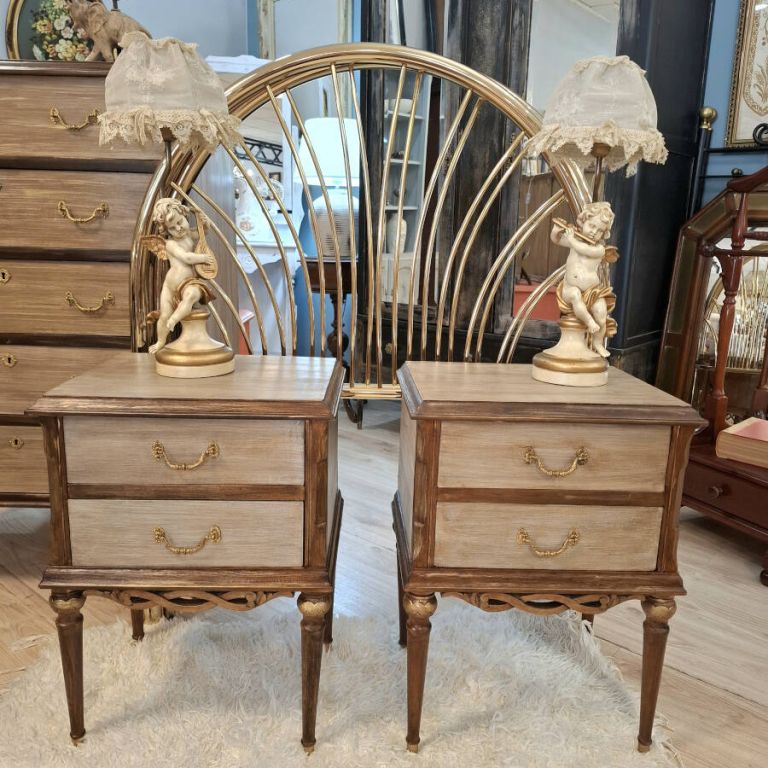 Mesitas de noche vintage