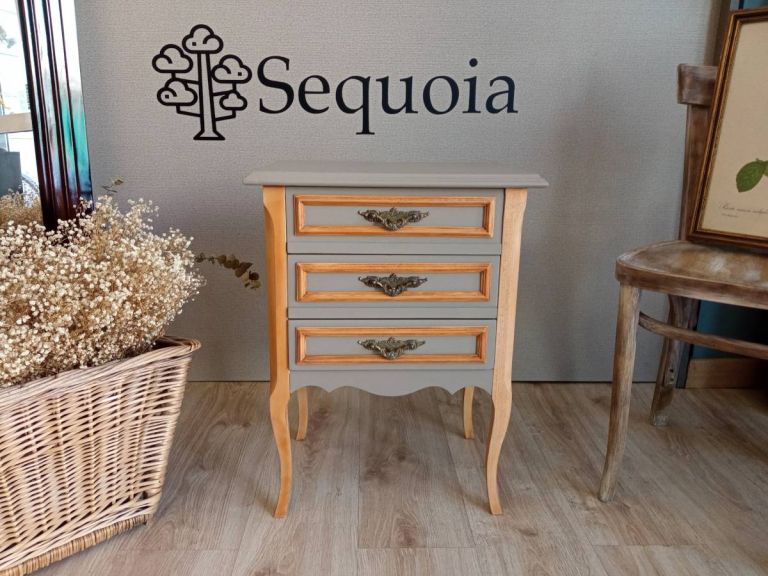 Mesilla de noche 3 cajones