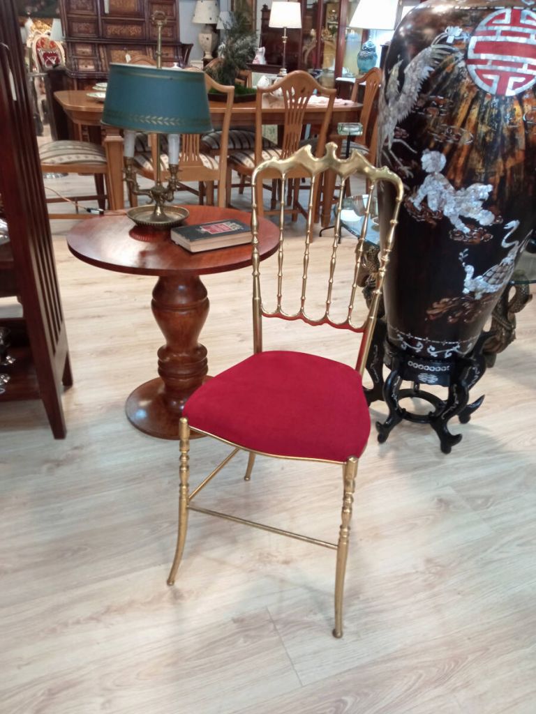 Silla Chiavari de latón