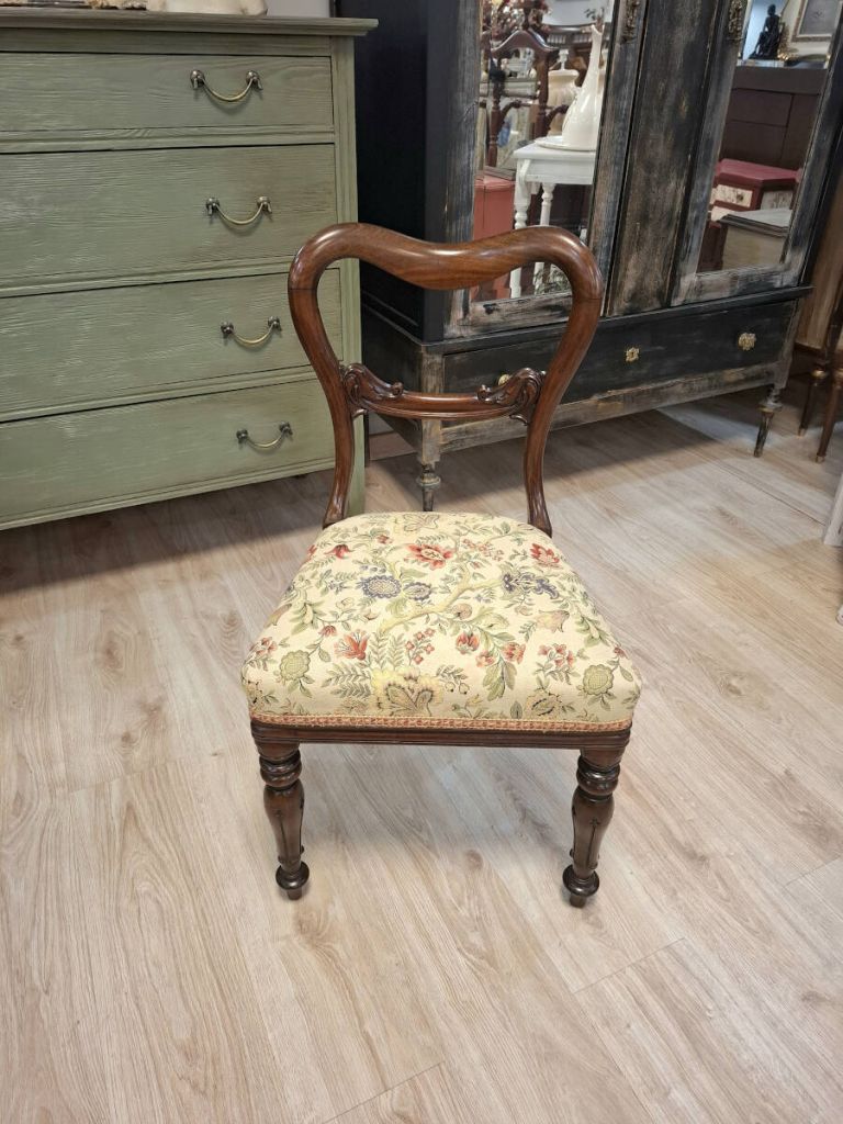 Silla victoriana de caoba