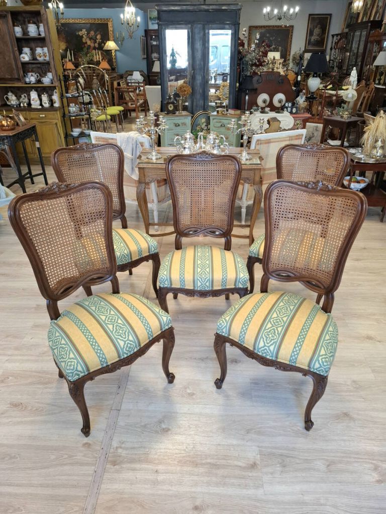 Sillas antiguas de nogal