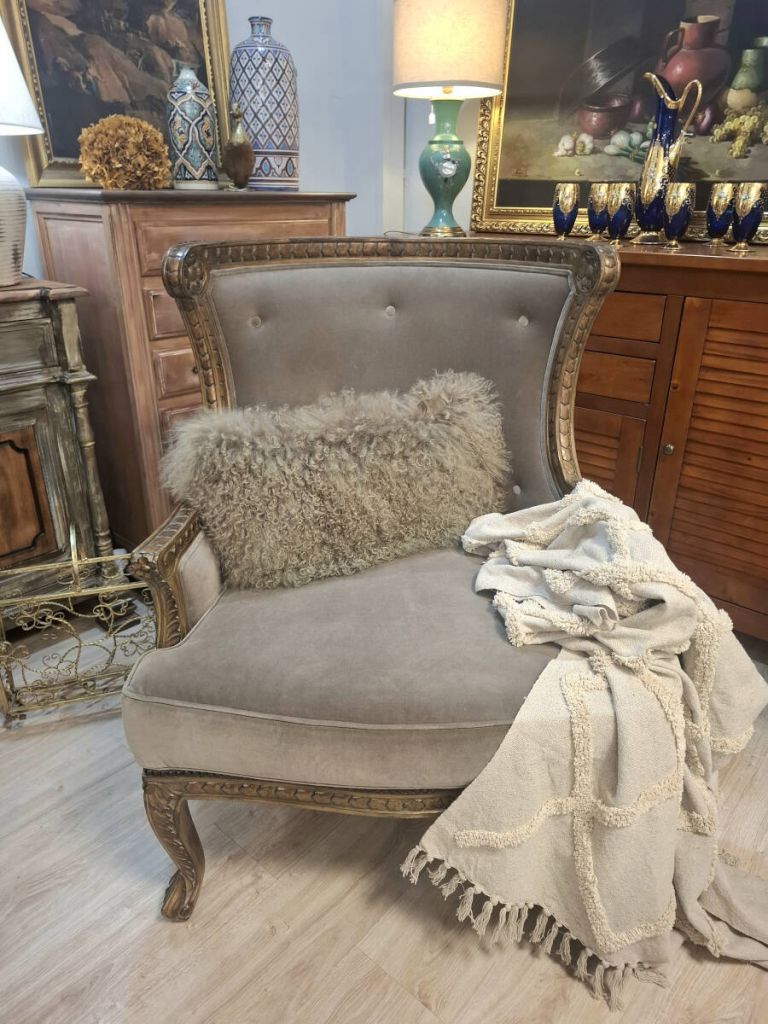 Sillón clásico estilo Luís XV